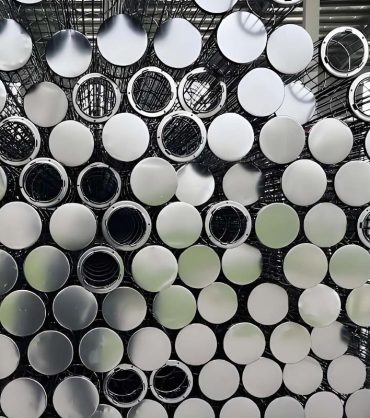 Hundreds of silicone filter bag cages are neatly stacked in Darko's factory and designed for optimal dust collection and air filtration.