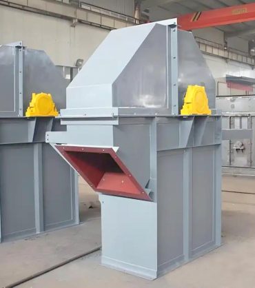 Darko TH Bucket Elevator - Robust and efficient solution for elevating bulk materials vertically, ideal for various industrial applications and maximizing space utilization.